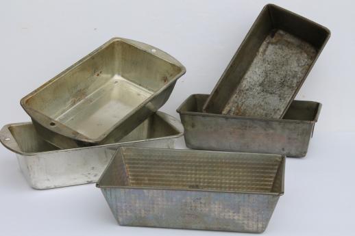 vintage metal bread pans, Bake King / Ovenex loaf pans, primitive antique bread pans