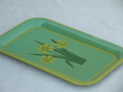 vintage metal tray, yellow daffodils on jadite green, 40s 50s retro!