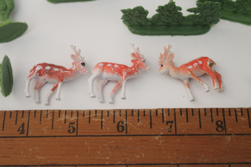 vintage miniatures lot, tiny plastic deer  greenery, trees  bushes, made in Hong Kong?