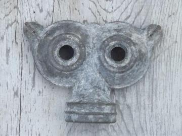vintage owl eyes sprinkler head, old cast metal lawn & garden sprinkler