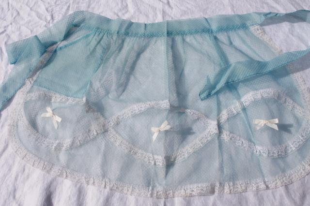 vintage party apron lot, retro hostess aprons in sheer organdy & pretty print cotton fabric