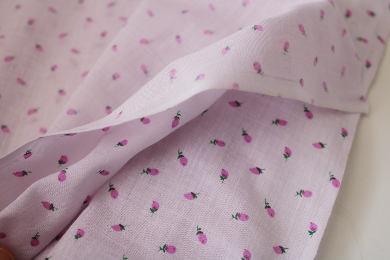 vintage rosebud print cotton fabric, floral sprig on pale lavender background  