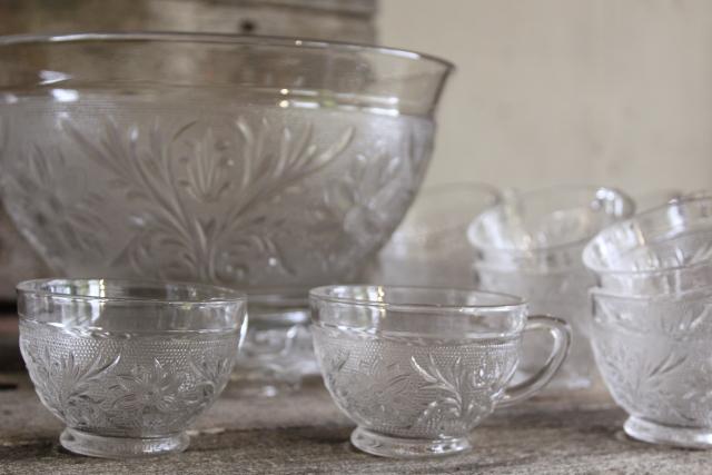 vintage sandwich pattern pressed glass punch set, crystal clear daisy bowl & cups