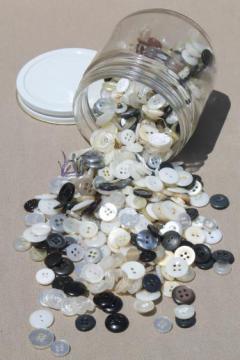 vintage shirt buttons, pearlies, plastic horn, mother of pearl shell buttons