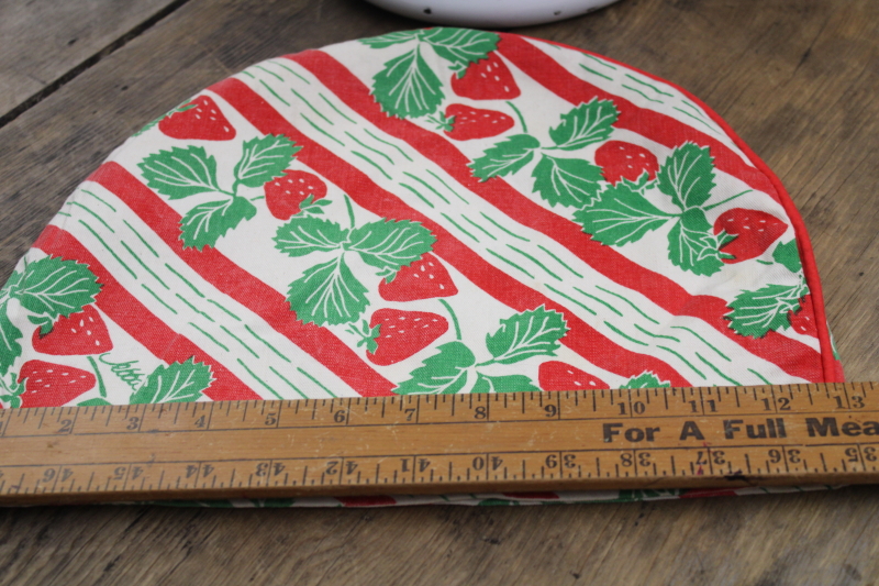 vintage strawberry print tea cozy, cosy cottage chic cover for teapot or kettle