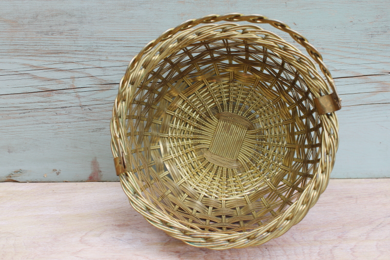 vintage woven brass wire egg basket, large bowl w/ handle rustic farmhouse kitchen decor