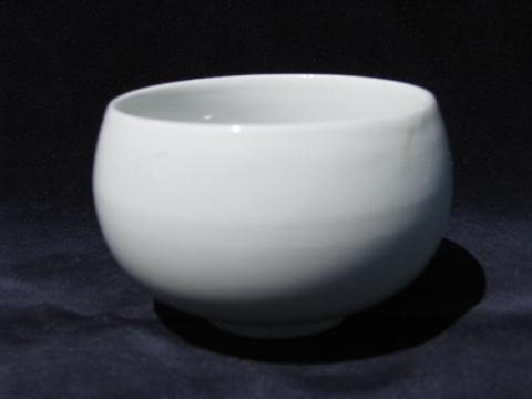 white porcelain oriental tea set, teapot w/ rattan handle, bowl cups
