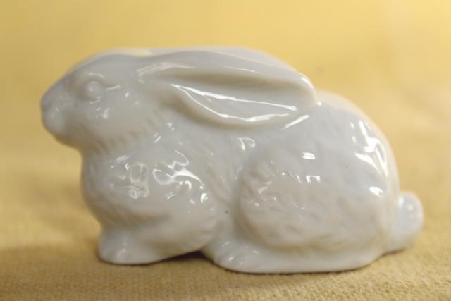 white rabbit china figurines, vintage Easter bunnies Napco & OMC Japan