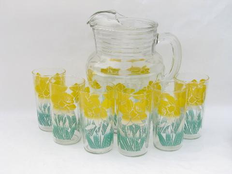 yellow daffodils, vintage kitchen glass pitcher & glasses set, 6 swanky swigs tumblers