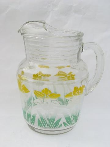 yellow daffodils, vintage kitchen glass pitcher & glasses set, 6 swanky swigs tumblers