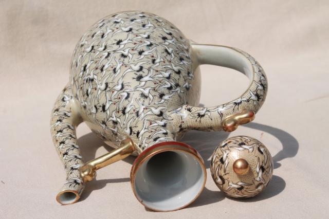 1000 cranes Kutani style porcelain tea pot, vintage hand painted Japan china