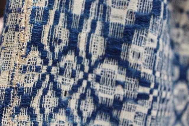 1800s vintage overshot woven wool coverlet, antique blue & white bedspread cutter fabric