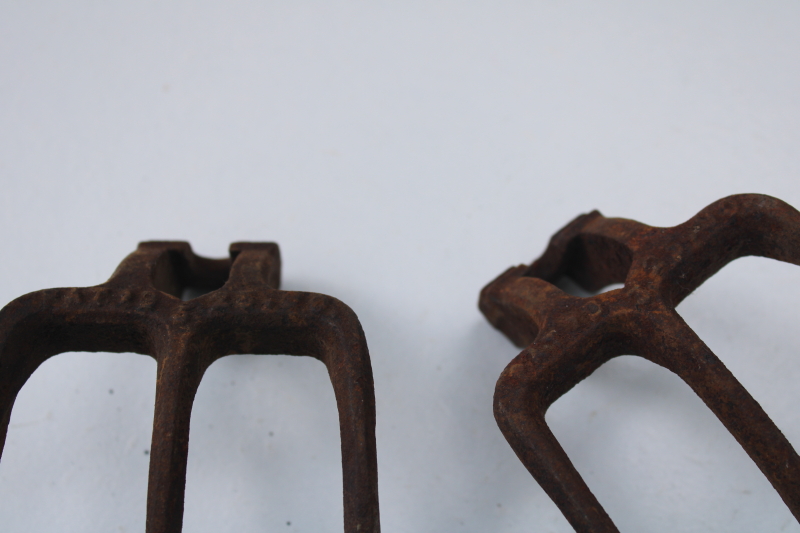 1890s patent date antigue cast iron claw hooks, vintage rake tool or ...