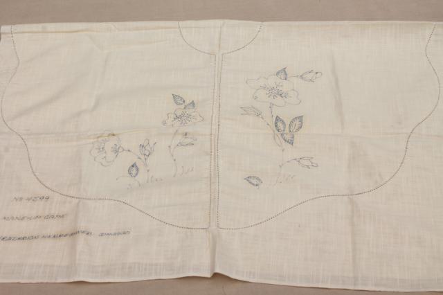1920s 30s flapper vintage flowered capelet to embroider, make-up cape stamped to stitch