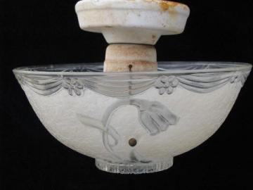 1930s - 40s ceiling light fixture w/ tulips pattern glass lamp shade, vintage lighting