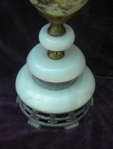 1930s or 1940s vintage flowered lamp, glass w/marble base