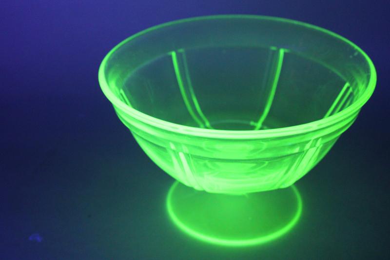 1930s vintage candy dish bowl, green depression glass, uranium glow under black light