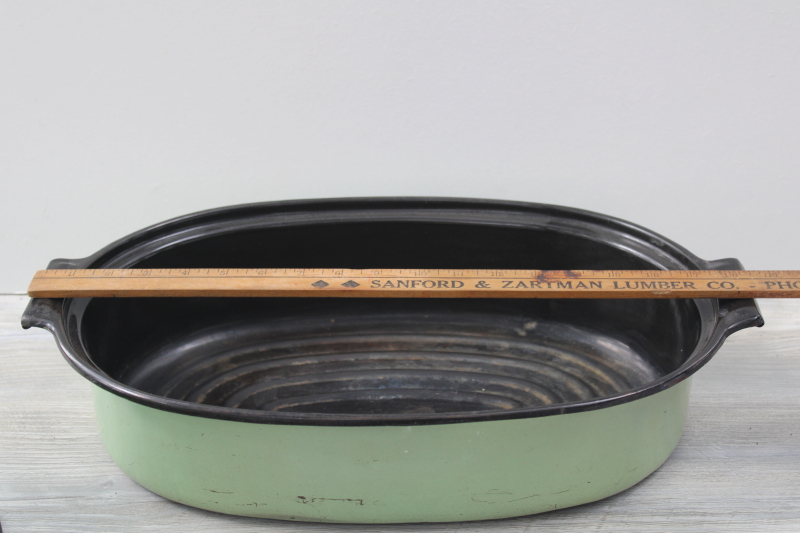 1930s vintage enamelware roaster, art deco jadite green enamel w/ black roasting pan w/ cover