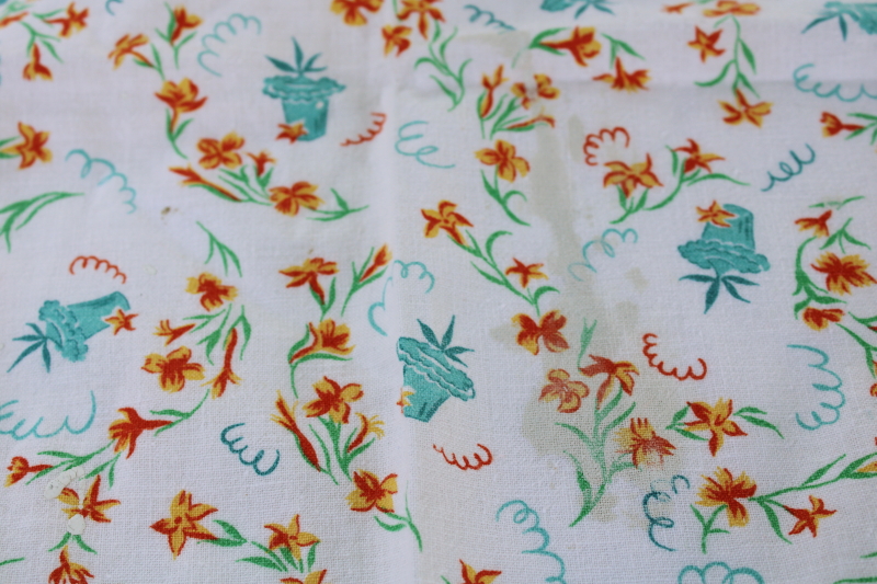 1930s vintage flowered print cotton feed sack fabric, kitchen tablecloth w/ crochet lace