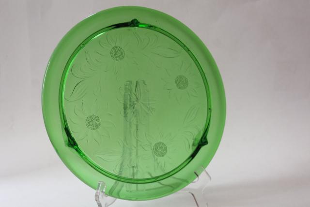 1930s vintage green glass cake plate w/ flowers, depression era premium from flour sacks