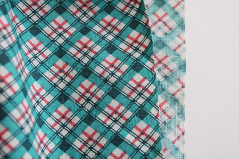 1930s vintage quilting weight cotton fabric, jade green & coral plaid print