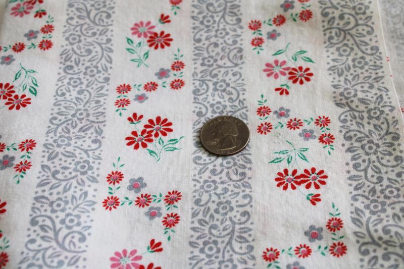 1940s 50s vintage print cotton feedsack fabric, little daisies w/ floral stripe