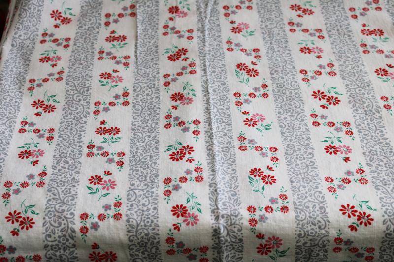 1940s 50s vintage print cotton feedsack fabric, little daisies w/ floral stripe