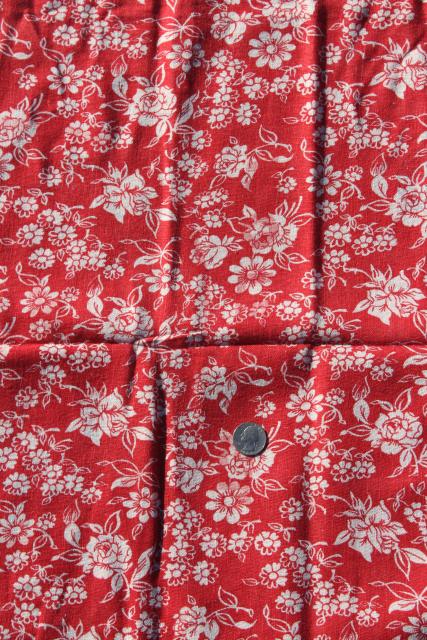 1940s vintage cotton feed sack fabric, floral print white flowers on red