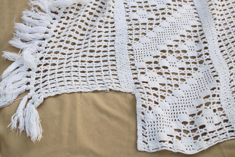 1940s vintage crochet cotton lace bedspread, handmade coverlet w/ fringe