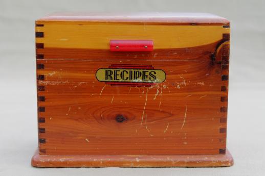 1940s vintage wood recipe box, cedar chest recipe card file w/ red bakelite handle