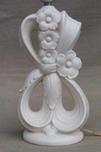 1950s vintage ceramic table lamp, glossy white glaze art pottery flowers & ribbons