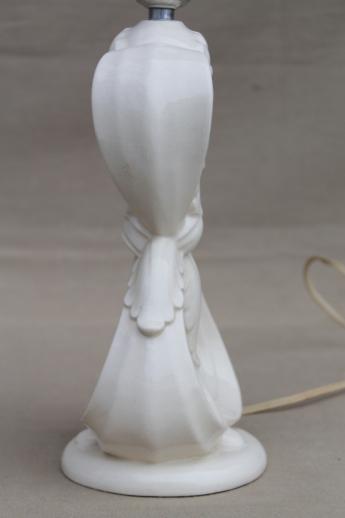 1950s vintage ceramic table lamp, glossy white glaze art pottery flowers & ribbons