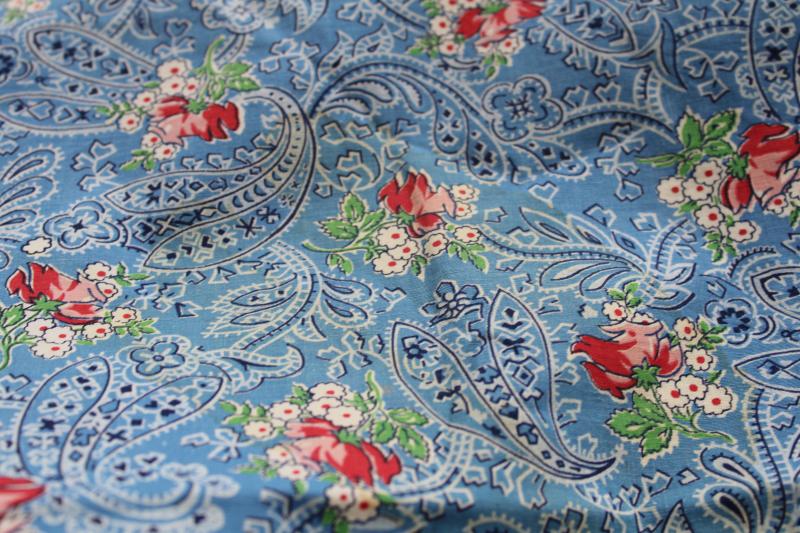 1950s vintage cotton fabric, print blue paisley w/ bouquets of flowers