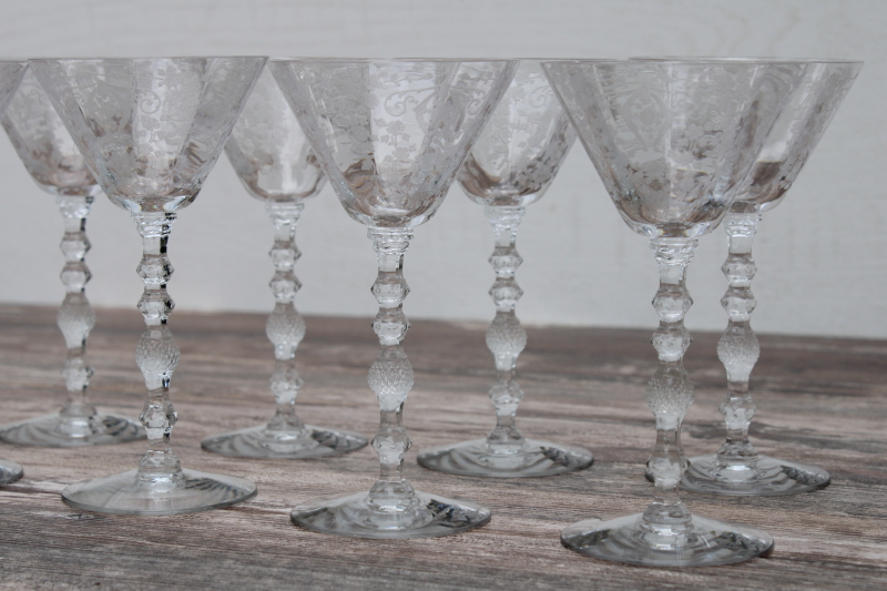 1950s vintage etched glass martini cocktail glasses, Cambridge Diane floral etch stemware
