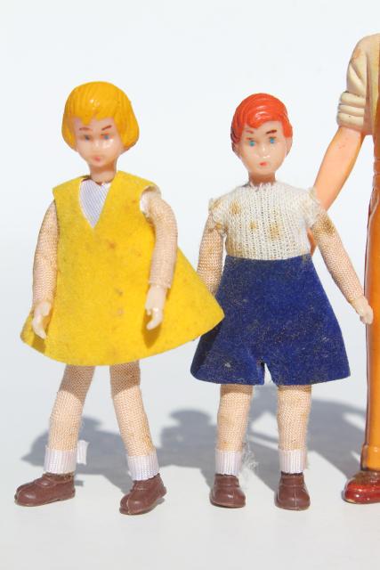 farm family dolls