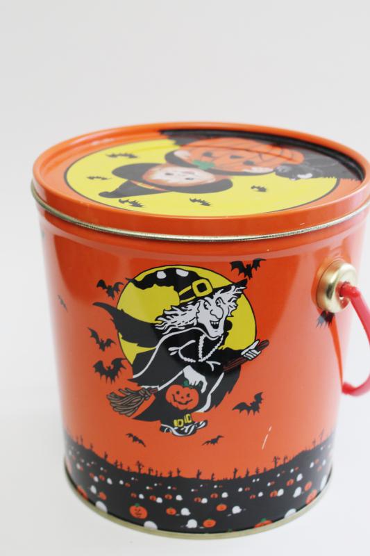 1980s vintage Halloween witch print tin, made in Taiwan metal trick or treat pail