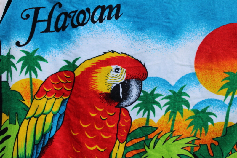 1980s vintage beach blanket towel, never used Hawaii macaws parrot print vacation souvenir