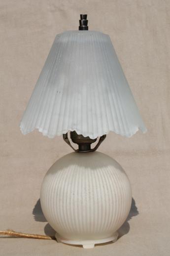 30s deco vintage pressed glass table lamp w/ glass shade, cottage bungalow style