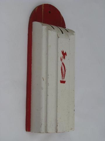 Vintage Wooden Hanging Knife Block Rustic Farmhouse Red Off-White Floral