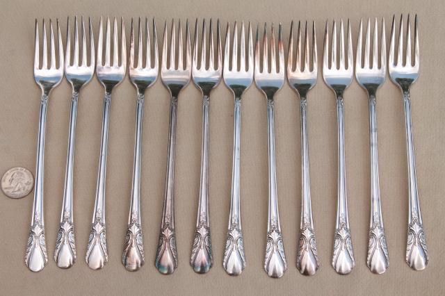 50+ pieces vintage 1940s silver plate flatware, Avalon Wm Rogers International silverware