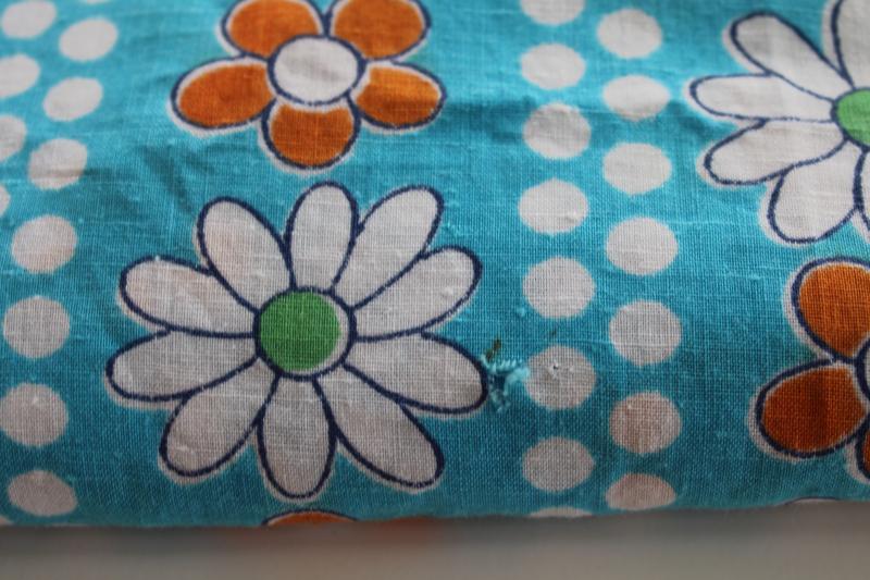 50s 60s vintage daisy print cotton fabric for feed sacks, 4 1/2 yards 32 wide