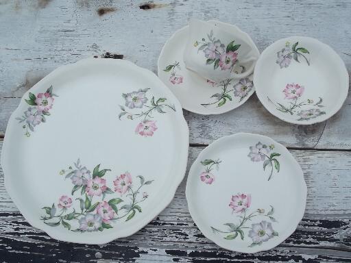 50s vintage USA pottery dinnerware, pink and lavender flowers, set for 10