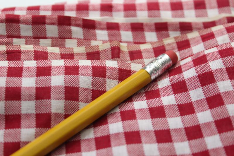 50s vintage fabric, barn red & white gingham checked print cotton, country rockabilly style