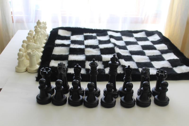 60s 70s vintage chess set, huge plastic chess pieces w/ mod shag fur pile game board