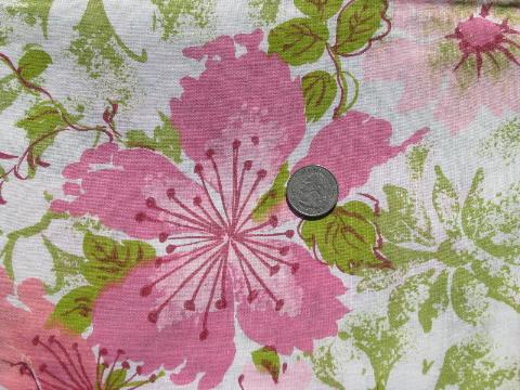 60s -70s vintage tropical flowers Hawaiian print floral cotton fabric