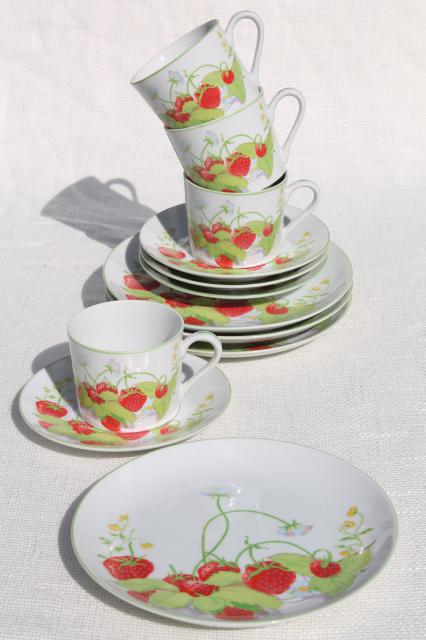 70s vintage Strawberry Hill china plates, teacups & saucers - Seymour Mann