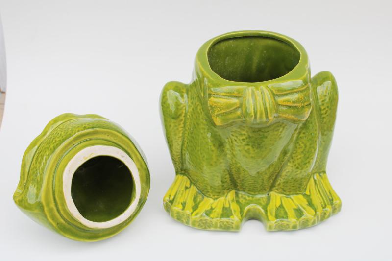 70s vintage ceramic cookie jar funny frog w/ bow tie, California Originals pottery