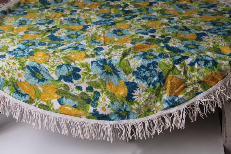 70s vintage cotton terrycloth round fringed patio tablecloth, mod floral print