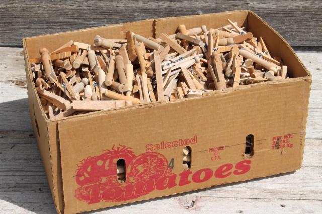 750+ vintage wood clothespins, primitive old wooden clothespin lot 