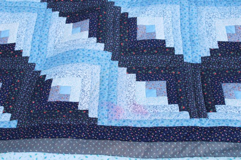 80s vintage log cabin patchwork quilt queen size bedspread shades of blue & navy
